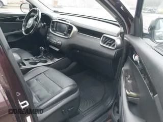 2016 Kia Sorento EX with VIN 5XYPHDA5XGG066424, listed as a IAAI auction lot 41951534 with 147,914 mi miles. Bid and sale history available at carsss.com. Image 5.