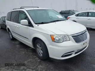 2013 Chrysler Town & Country Touring with VIN 2C4RC1BG7DR629829, listed as a IAAI auction lot 42152230 with 188,473 mi miles. Bid and sale history available at carsss.com. Image 1.