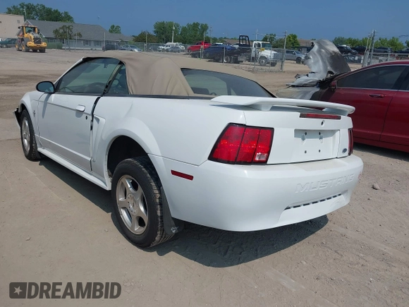 2003 Ford Mustang Deluxe z VIN 1FAFP444X3F378411, wystawiony jako IAAI lot #42682826 z przebiegiem 162 271 mil mil oraz . Historia ofert i sprzedaży dostępna na DreamBid. Obrazek 3.