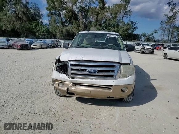 2013 Ford Expedition Max XLT with VIN 1FMJK1H51DEF20040, listed as a Copart auction lot 44466455 with 304,645 mi miles and Salvage title. Bid and sale history available at DreamBid. Image 12.