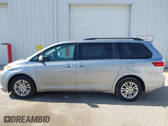 2017 Toyota Sienna XLE Auto Access Seat with VIN 5TDYZ3DC2HS832530, listed as a IAAI auction lot 42234427 with 73,877 mi miles and . Bid and sale history available at DreamBid. Image 14.