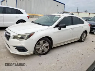 2018 Subaru Legacy z VIN 4S3BNAA68J3005286, wystawiony jako Copart lot #58229145 z przebiegiem 176 844 mil mil oraz Szkoda całkowita • Salvage title. Historia ofert i sprzedaży dostępna na DreamBid. Obrazek 1.