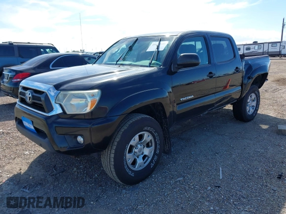 2015 Toyota Tacoma with VIN 3TMLU4EN2FM169326, listed as a IAAI auction lot 40689500 with 77,003 mi miles and . Bid and sale history available at DreamBid. Image 17.