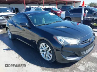 2013 Hyundai Genesis Coupe R-Spec z VIN KMHHT6KD1DU096714, wystawiony jako IAAI lot #41769934 z przebiegiem 96 532 mil mil oraz . Historia ofert i sprzedaży dostępna na DreamBid. Obrazek 1.