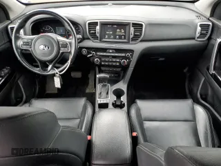 2018 Kia Sportage EX z VIN KNDPNCAC6J7384899, wystawiony jako Copart lot #53459515 z przebiegiem 49 229 mil mil oraz Szkoda całkowita • Salvage title. Historia ofert i sprzedaży dostępna na DreamBid. Obrazek 8.