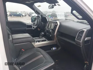 2018 Ford F-150 XL z VIN 1FTEW1EG8JFD27888, wystawiony jako IAAI lot #41143331 z przebiegiem 95 448 mil mil oraz . Historia ofert i sprzedaży dostępna na DreamBid. Obrazek 5.