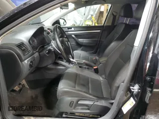 2008 Volkswagen Jetta SE с VIN 3VWRM71K48M018060, выставлен на аукционе Copart как лот 48627805 с пробегом 82 924 миль миль и Списание • Salvage title. История ставок и продаж доступна на DreamBid. Изображение 7.