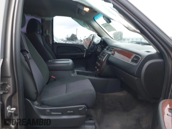 2013 Chevrolet Tahoe LS with VIN 1GNSCAE06DR105066, listed as a IAAI auction lot 41586288 with 161,639 mi miles and . Bid and sale history available at DreamBid. Image 5.