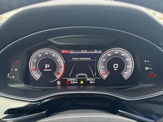 2019 Audi Q8 Premium Plus with VIN WA1EVAF10KD015763, listed as a IAAI auction lot 41925195 with 134,540 mi miles. Bid and sale history available at carsss.com. Image 7.
