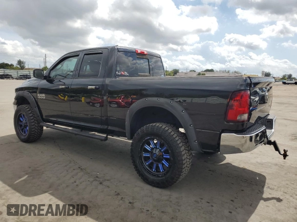 2015 Ram 1500 SLT z VIN 1C6RR6GG6FS623131, wystawiony jako Copart lot #46081685 z przebiegiem 161 376 mil mil oraz Szkoda całkowita • Salvage title. Historia ofert i sprzedaży dostępna na DreamBid. Obrazek 2.