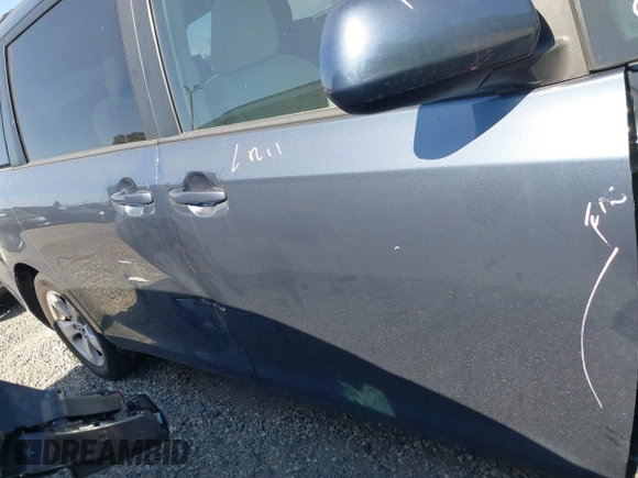 2015 Toyota Sienna LE AAS with VIN 5TDKK3DC7FS649602, listed as a IAAI auction lot 42152836 with 70,892 mi miles and . Bid and sale history available at DreamBid. Image 14.