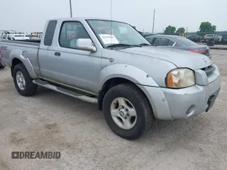 2002 Nissan Frontier XE z VIN 1N6ED26Y82C352504, wystawiony jako IAAI lot #42478841 z przebiegiem 208 481 mil mil oraz . Historia ofert i sprzedaży dostępna na DreamBid. Obrazek 1.