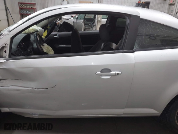 2009 Pontiac G5 with VIN 1G2AL18HX97132901, listed as a IAAI auction lot 41402858 with 1 mi miles. Bid and sale history available at carsss.com. Image 14.