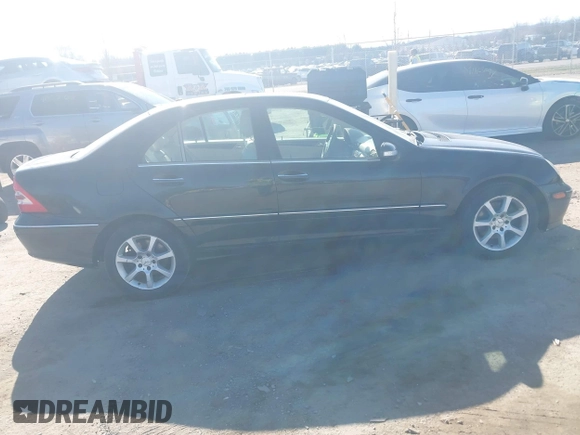 2007 Mercedes-Benz C 280 Luxury with VIN WDBRF92H87F909607, listed as a IAAI auction lot 41808604 with 235,520 mi miles and . Bid and sale history available at DreamBid. Image 13.