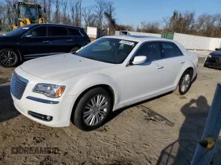 2014 Chrysler 300 z VIN 2C3CCARGXEH125556, wystawiony jako Copart lot #49386905 z przebiegiem 56 742 mil mil oraz Szkoda całkowita • Salvage title. Historia ofert i sprzedaży dostępna na DreamBid. Obrazek 1.