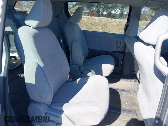 2017 Toyota Sienna L with VIN 5TDZZ3DC2HS823864, listed as a IAAI auction lot 41640613 with 194,318 mi miles and . Bid and sale history available at DreamBid. Image 8.