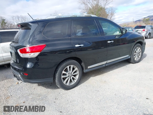 2013 Nissan Pathfinder SV with VIN 5N1AR2MM6DC608821, listed as a IAAI auction lot 41785879 with 219,959 mi miles. Bid and sale history available at carsss.com. Image 4.