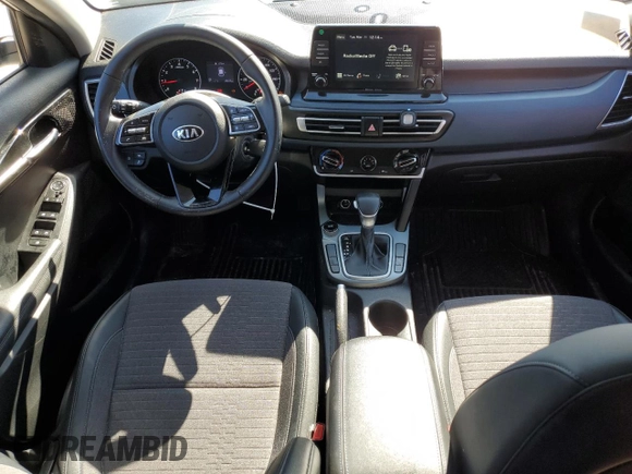 2021 Kia Seltos S with VIN KNDEU2AA6M7080916, listed as a Copart auction lot 48461425 with 45,616 mi miles and Salvage Title. Bid and sale history available at DreamBid. Image 8.