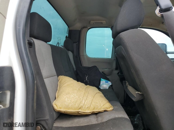 2008 Chevrolet Silverado 2500HD Work Truck with VIN 1GCHC29K38E142836, listed as a Copart auction lot 69026254 with 263,834 mi miles and Salvage Title. Bid and sale history available at carsss.com. Image 10.