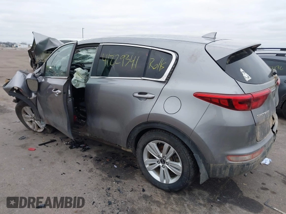 2018 Kia Sportage LX with VIN KNDPMCAC7J7366379, listed as a IAAI auction lot 41229341 with Not Provided miles. Bid and sale history available at carsss.com. Image 3.