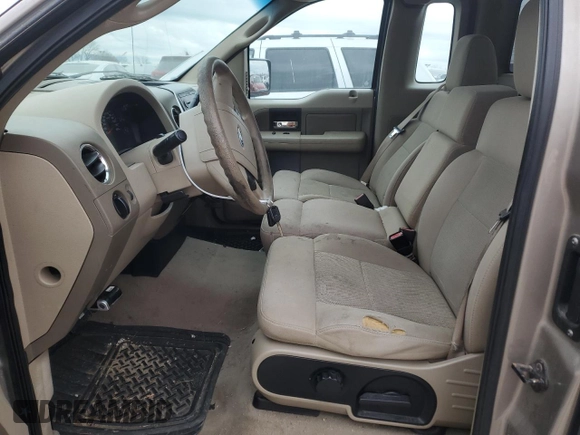 2004 Ford F-150 XL with VIN 1FTRF14544NB37582, listed as a Copart auction lot 84942244 with 280,603 mi miles and Clean Title. Bid and sale history available at DreamBid. Image 7.