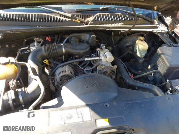 2002 Chevrolet Silverado 1500 with VIN 1GCEC14W52Z264296, listed as a IAAI auction lot 41603496 with 144,966 mi miles. Bid and sale history available at carsss.com. Image 10.
