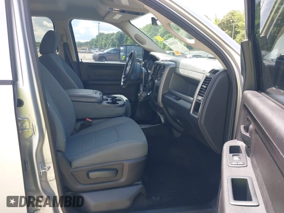 2017 Ram 2500 Tradesman with VIN 3C6UR5CL6HG519174, listed as a IAAI auction lot 42243020 with 99,303 mi miles and . Bid and sale history available at DreamBid. Image 5.