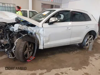 2022 Audi SQ5 Premium Plus with VIN WA1B4AFY5N2043366, listed as a IAAI auction lot 41528425 with 1 mi miles. Bid and sale history available at carsss.com. Image 17.