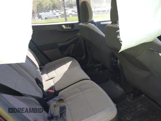 2020 Ford Escape SE z VIN 1FMCU9G69LUB40332, wystawiony jako IAAI lot #42006879 z przebiegiem 82 291 mil mil oraz . Historia ofert i sprzedaży dostępna na DreamBid. Obrazek 8.