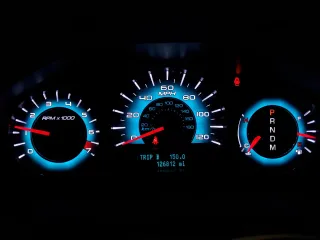 2012 Ford Fusion SEL z VIN 3FAHP0JG0CR265666, wystawiony jako Copart lot #62860355 z przebiegiem 126 812 mil mil oraz Szkoda całkowita • Salvage title. Historia ofert i sprzedaży dostępna na DreamBid. Obrazek 9.