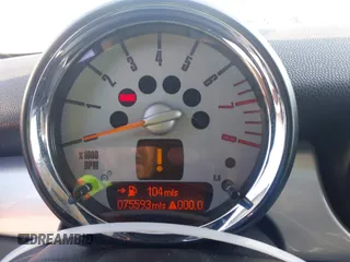 2009 MINI Hardtop S with VIN WMWMF73539TT95350, listed as a IAAI auction lot 42196663 with 75,593 mi miles and . Bid and sale history available at DreamBid. Image 7.