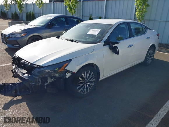 2025 Nissan Altima SV with VIN 1N4BL4DVXSN375063, listed as a IAAI auction lot 42085538 with 2,501 mi miles. Bid and sale history available at carsss.com. Image 20.