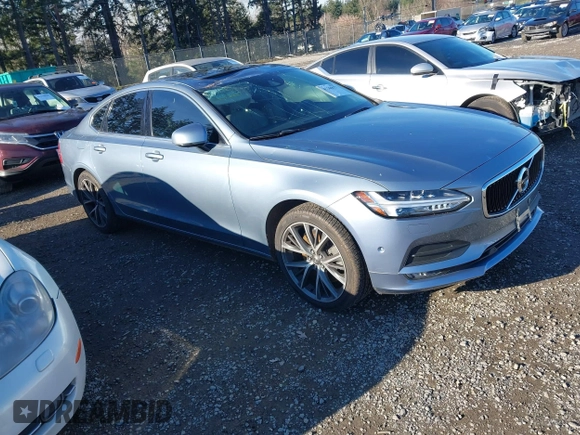 2017 Volvo S90 Momentum with VIN YV1A22MK0H1014633, listed as a IAAI auction lot 41266677 with 46,470 mi miles. Bid and sale history available at carsss.com. Image 1.