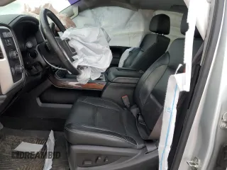 2016 GMC Sierra 2500HD SLT z VIN 1GT12TE87GF116544, wystawiony jako Copart lot #42917685 z przebiegiem 119 882 mil mil oraz Szkoda całkowita • Salvage title. Historia ofert i sprzedaży dostępna na DreamBid. Obrazek 7.