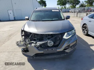 2019 Nissan Rogue SV with VIN 5N1AT2MT6KC717527, listed as a Copart auction lot 53943765 with 82,528 mi miles and Salvage Title. Bid and sale history available at DreamBid. Image 5.