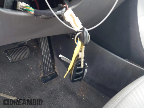 2013 Hyundai Elantra GLS with VIN 5NPDH4AE3DH204540, listed as a IAAI auction lot 42696931 with 202,011 mi miles and . Bid and sale history available at DreamBid. Image 11.