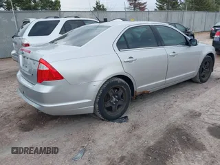 2010 Ford Fusion SE with VIN 3FAHP0HA5AR405869, listed as a IAAI auction lot 42135556 with 189,712 mi miles and . Bid and sale history available at carsss.com. Image 4.