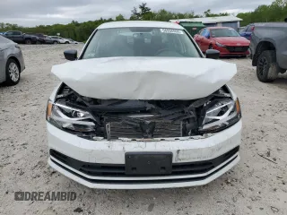 2015 Volkswagen Jetta SE z VIN 3VWD17AJ8FM212937, wystawiony jako Copart lot #56936995 z przebiegiem 99 158 mil mil oraz Czysty tytuł • Clean title. Historia ofert i sprzedaży dostępna na DreamBid. Obrazek 5.