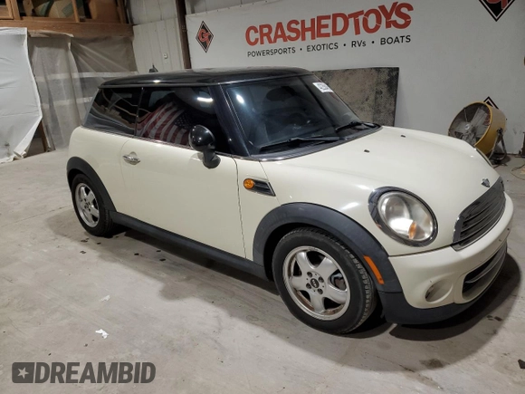 2011 MINI Hardtop with VIN WMWSU3C50BT091890, listed as a Copart auction lot 42258465 with 158,903 mi miles and Salvage Title. Bid and sale history available at DreamBid. Image 4.