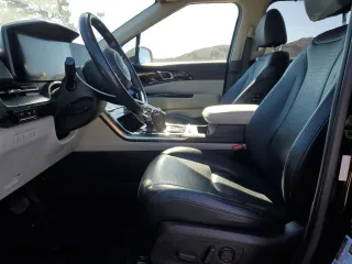2022 Kia Carnival SX Prestige with VIN KNDNE5H3XN6081449, listed as a Copart auction lot 46453085 with 43,537 mi miles and Salvage Title. Bid and sale history available at carsss.com. Image 7.