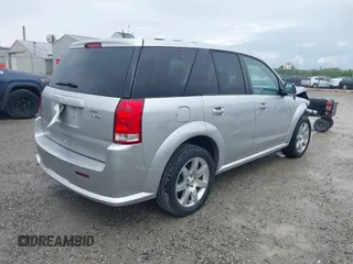 2005 Saturn VUE z VIN 5GZCZ63465S865750, wystawiony jako IAAI lot #42236645 z przebiegiem 154 052 mil mil oraz . Historia ofert i sprzedaży dostępna na DreamBid. Obrazek 4.
