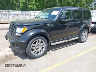 2011 Dodge Nitro Heat z VIN 1D4PU4GK1BW554538, wystawiony jako IAAI lot #42502621 z przebiegiem 141 142 mil mil oraz . Historia ofert i sprzedaży dostępna na DreamBid. Obrazek 2.