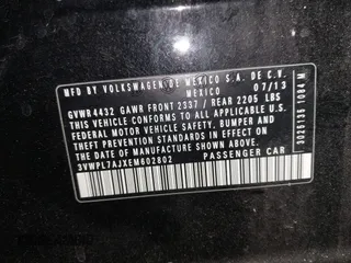 2014 Volkswagen Jetta TDI w/Sunroof z VIN 3VWPL7AJXEM602802, wystawiony jako IAAI lot #41357531 z przebiegiem 156 067 mil mil oraz . Historia ofert i sprzedaży dostępna na DreamBid. Obrazek 9.