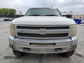 2013 Chevrolet Silverado 1500 LT with VIN 3GCPKSE76DG154143, listed as a Copart auction lot 53521685 with 180,628 mi miles and Salvage Title. Bid and sale history available at DreamBid. Image 5.