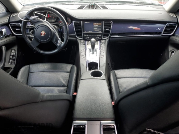 2011 Porsche Panamera с VIN WP0AA2A7XBL012084, выставлен на аукционе Copart как лот 58038975 с пробегом 65 399 миль миль и Списание • Salvage title. История ставок и продаж доступна на DreamBid. Изображение 8.
