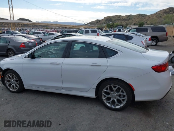 2015 Chrysler 200 C z VIN 1C3CCCEG8FN674005, wystawiony jako IAAI lot #41675854 z przebiegiem 110 066 mil mil oraz . Historia ofert i sprzedaży dostępna na DreamBid. Obrazek 14.