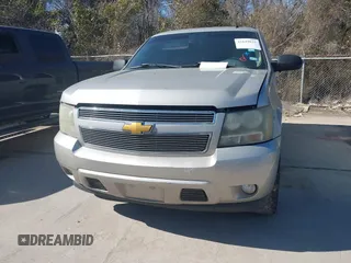 2007 Chevrolet Tahoe LT z VIN 1GNFC13077R105182, wystawiony jako IAAI lot #41649825 z przebiegiem Nie podano mil oraz . Historia ofert i sprzedaży dostępna na DreamBid. Obrazek 6.