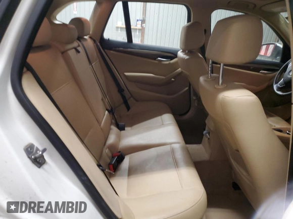 2014 BMW X1 xDrive28i with VIN WBAVL1C57EVY14339, listed as a Copart auction lot 42933495 with 121,026 mi miles and Salvage Title. Bid and sale history available at carsss.com. Image 11.