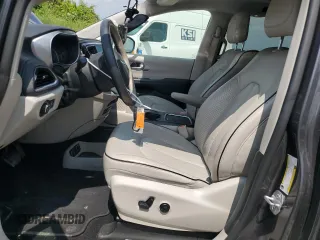 2018 Chrysler Pacifica Hybrid Limited с VIN 2C4RC1N7XJR125203, выставлен на аукционе Copart как лот 60689355 с пробегом 80 860 миль миль и Чистый • Clean title. История ставок и продаж доступна на DreamBid. Изображение 7.