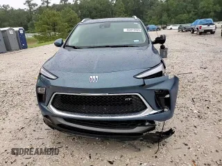 2024 Buick Encore GX Sport Touring с VIN KL4AMDSL8RB002310, выставлен на аукционе Copart как лот 60415925 с пробегом 8 828 миль миль и Чистый • Clean title. История ставок и продаж доступна на DreamBid. Изображение 15.